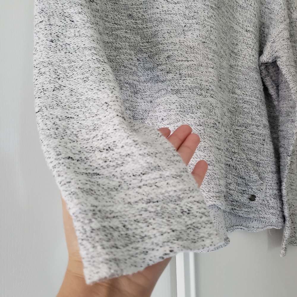 Roxy, Size Medium, Gray Hooded Pullover Sweatshir… - image 5